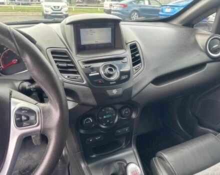 Черный Форд Фиеста, объемом двигателя 1.6 л и пробегом 89 тыс. км за 2500 $, фото 7 на Automoto.ua