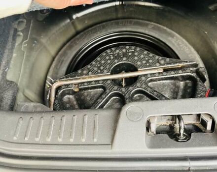 Черный Форд Фиеста, объемом двигателя 1.6 л и пробегом 122 тыс. км за 9500 $, фото 20 на Automoto.ua