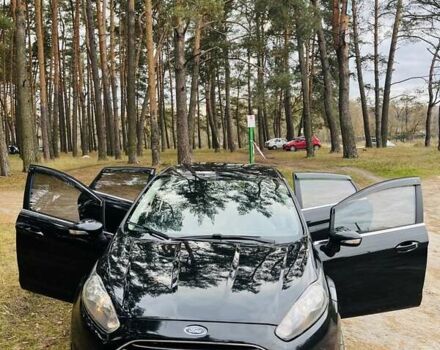 Черный Форд Фиеста, объемом двигателя 1.6 л и пробегом 122 тыс. км за 9500 $, фото 7 на Automoto.ua