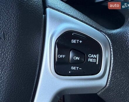 Чорний Форд Фієста, об'ємом двигуна 1.6 л та пробігом 150 тис. км за 8900 $, фото 16 на Automoto.ua