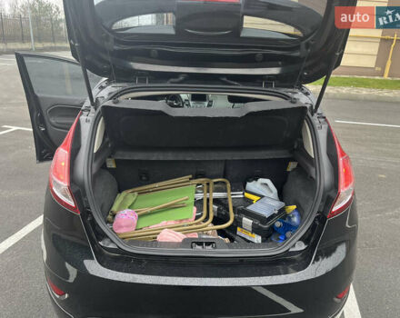 Черный Форд Фиеста, объемом двигателя 1.6 л и пробегом 95 тыс. км за 9600 $, фото 18 на Automoto.ua