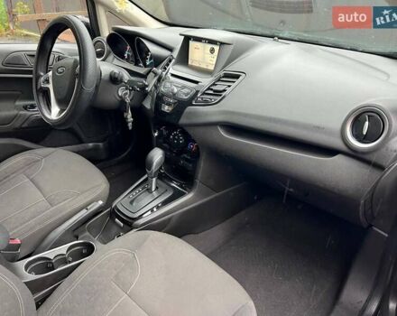 Черный Форд Фиеста, объемом двигателя 1.6 л и пробегом 138 тыс. км за 8300 $, фото 2 на Automoto.ua