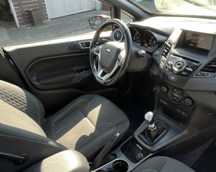 Черный Форд Фиеста, объемом двигателя 1.6 л и пробегом 42 тыс. км за 9500 $, фото 6 на Automoto.ua