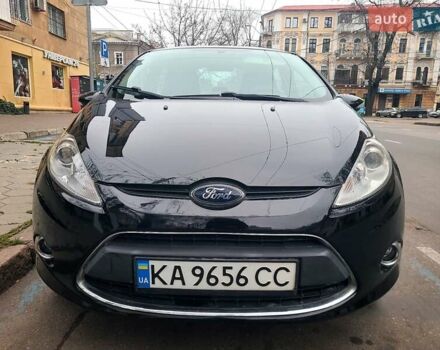 Черный Форд Фиеста, объемом двигателя 1.6 л и пробегом 215 тыс. км за 6900 $, фото 6 на Automoto.ua