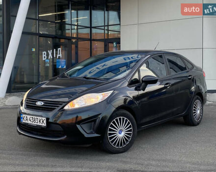 Черный Форд Фиеста, объемом двигателя 1.6 л и пробегом 200 тыс. км за 6950 $, фото 2 на Automoto.ua