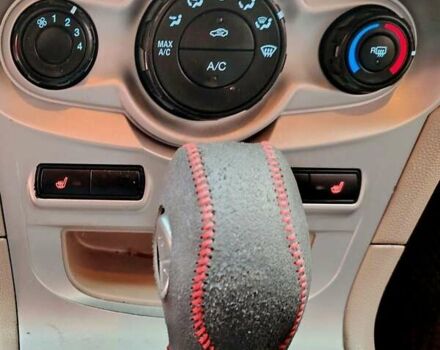 Чорний Форд Фієста, об'ємом двигуна 1.6 л та пробігом 193 тис. км за 9600 $, фото 2 на Automoto.ua