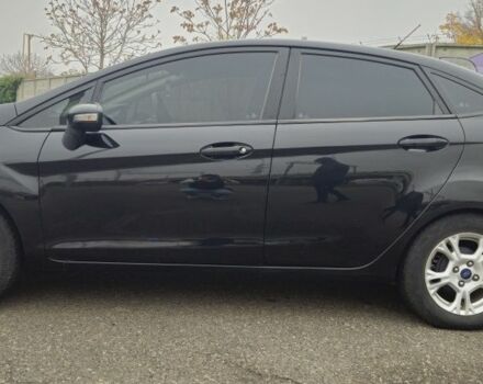 Черный Форд Фиеста, объемом двигателя 1.6 л и пробегом 168 тыс. км за 5900 $, фото 2 на Automoto.ua