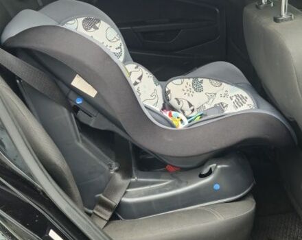 Черный Форд Фиеста, объемом двигателя 1.6 л и пробегом 168 тыс. км за 5900 $, фото 7 на Automoto.ua