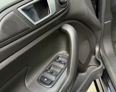 Черный Форд Фиеста, объемом двигателя 1.6 л и пробегом 180 тыс. км за 7999 $, фото 11 на Automoto.ua