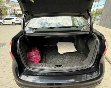 Черный Форд Фиеста, объемом двигателя 1.6 л и пробегом 180 тыс. км за 7999 $, фото 2 на Automoto.ua