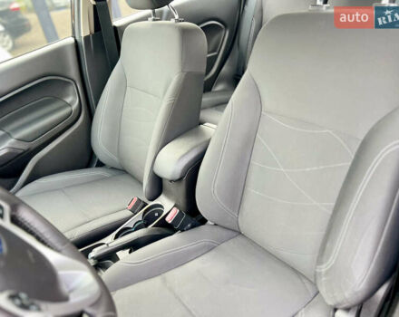 Форд Фиеста 2016 в Киеве на Automoto.ua Черный Форд Фиеста, объемом двигателя 1.6 л и пробегом 117 тыс. км за 8300 $, фото 31 на Automoto.ua