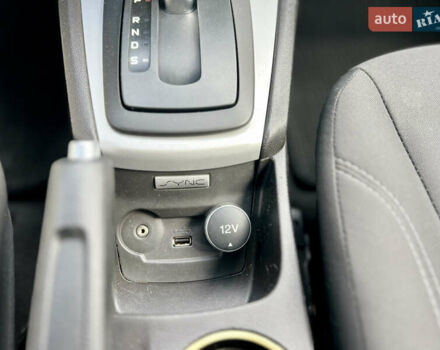 Форд Фиеста 2016 в Киеве на Automoto.ua Черный Форд Фиеста, объемом двигателя 1.6 л и пробегом 117 тыс. км за 8300 $, фото 24 на Automoto.ua