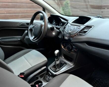 Черный Форд Фиеста, объемом двигателя 1.6 л и пробегом 123 тыс. км за 6300 $, фото 3 на Automoto.ua