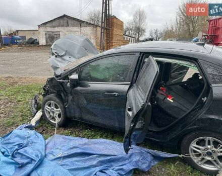 Черный Форд Фиеста, объемом двигателя 1.6 л и пробегом 145 тыс. км за 3400 $, фото 11 на Automoto.ua