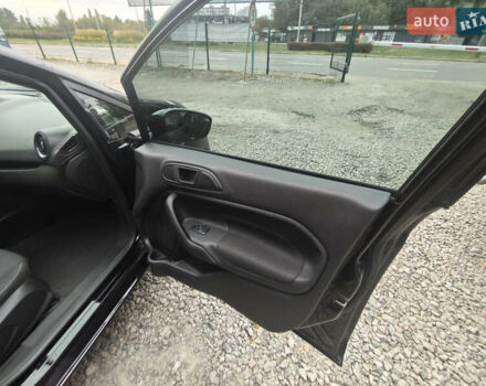 Черный Форд Фиеста, объемом двигателя 1.6 л и пробегом 84 тыс. км за 9500 $, фото 16 на Automoto.ua