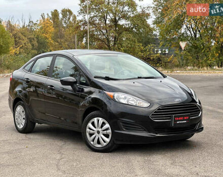 Черный Форд Фиеста, объемом двигателя 1.6 л и пробегом 298 тыс. км за 6500 $, фото 2 на Automoto.ua