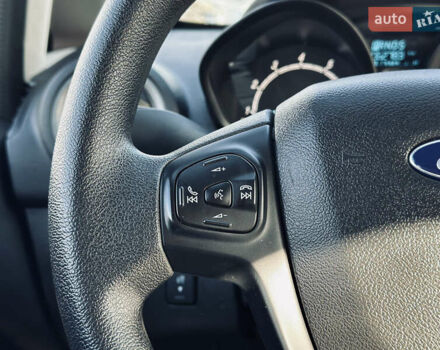 Черный Форд Фиеста, объемом двигателя 1.6 л и пробегом 63 тыс. км за 8399 $, фото 40 на Automoto.ua