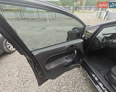 Черный Форд Фиеста, объемом двигателя 1.6 л и пробегом 84 тыс. км за 8100 $, фото 10 на Automoto.ua