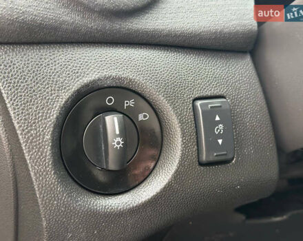 Черный Форд Фиеста, объемом двигателя 1.6 л и пробегом 298 тыс. км за 6500 $, фото 18 на Automoto.ua