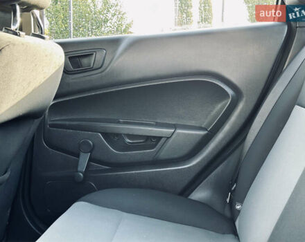 Черный Форд Фиеста, объемом двигателя 1.6 л и пробегом 63 тыс. км за 8399 $, фото 10 на Automoto.ua