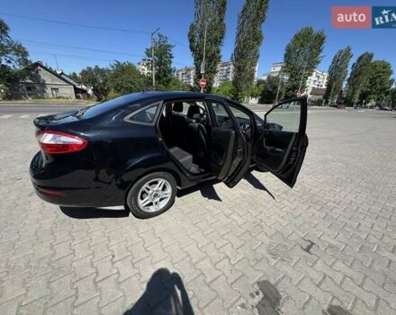 Черный Форд Фиеста, объемом двигателя 1.6 л и пробегом 192 тыс. км за 9100 $, фото 7 на Automoto.ua