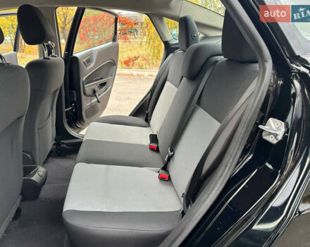 Черный Форд Фиеста, объемом двигателя 1.6 л и пробегом 298 тыс. км за 6500 $, фото 24 на Automoto.ua