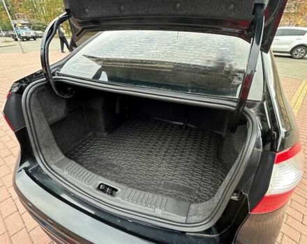 Черный Форд Фиеста, объемом двигателя 1.6 л и пробегом 77 тыс. км за 10500 $, фото 7 на Automoto.ua