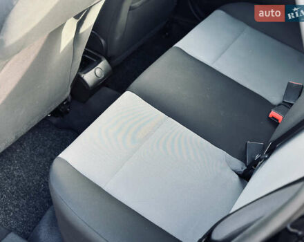 Черный Форд Фиеста, объемом двигателя 1.6 л и пробегом 63 тыс. км за 8399 $, фото 11 на Automoto.ua