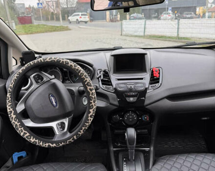 Черный Форд Фиеста, объемом двигателя 1.6 л и пробегом 77 тыс. км за 9500 $, фото 4 на Automoto.ua