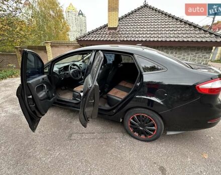 Черный Форд Фиеста, объемом двигателя 1.6 л и пробегом 77 тыс. км за 10500 $, фото 10 на Automoto.ua