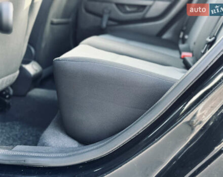 Черный Форд Фиеста, объемом двигателя 1.6 л и пробегом 63 тыс. км за 8399 $, фото 12 на Automoto.ua