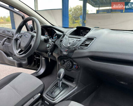 Черный Форд Фиеста, объемом двигателя 1.6 л и пробегом 298 тыс. км за 6500 $, фото 20 на Automoto.ua