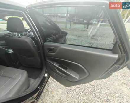 Черный Форд Фиеста, объемом двигателя 1.6 л и пробегом 84 тыс. км за 8100 $, фото 19 на Automoto.ua