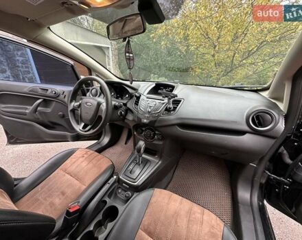 Черный Форд Фиеста, объемом двигателя 1.6 л и пробегом 77 тыс. км за 10500 $, фото 17 на Automoto.ua