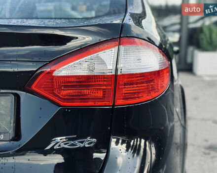 Черный Форд Фиеста, объемом двигателя 1.6 л и пробегом 63 тыс. км за 8399 $, фото 5 на Automoto.ua