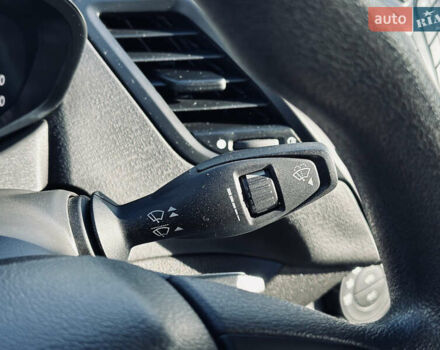 Черный Форд Фиеста, объемом двигателя 1.6 л и пробегом 63 тыс. км за 8399 $, фото 41 на Automoto.ua