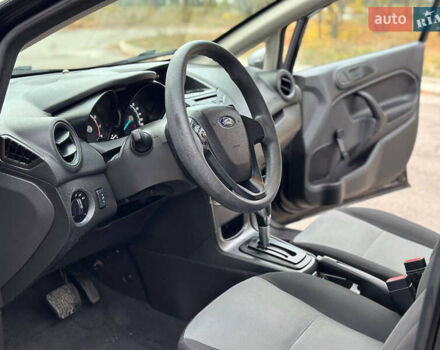 Черный Форд Фиеста, объемом двигателя 1.6 л и пробегом 298 тыс. км за 6500 $, фото 6 на Automoto.ua