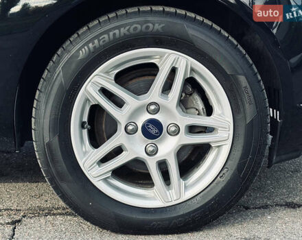 Черный Форд Фиеста, объемом двигателя 1.6 л и пробегом 63 тыс. км за 8399 $, фото 22 на Automoto.ua