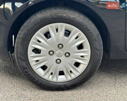 Черный Форд Фиеста, объемом двигателя 1.6 л и пробегом 298 тыс. км за 6500 $, фото 25 на Automoto.ua