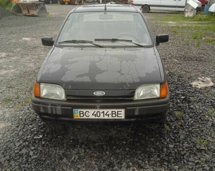 Черный Форд Фиеста, объемом двигателя 1.1 л и пробегом 250 тыс. км за 1000 $, фото 1 на Automoto.ua