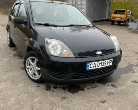 Чорний Форд Фієста, об'ємом двигуна 1.4 л та пробігом 160 тис. км за 3600 $, фото 1 на Automoto.ua