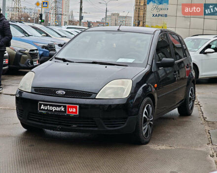 Черный Форд Фиеста, объемом двигателя 1.3 л и пробегом 167 тыс. км за 3790 $, фото 1 на Automoto.ua