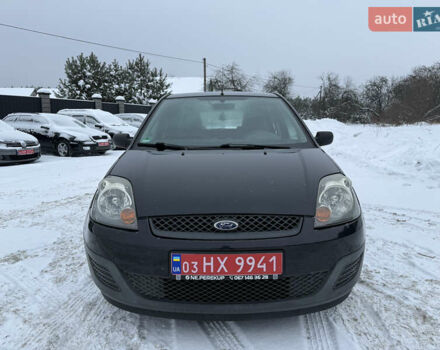 Черный Форд Фиеста, объемом двигателя 1.3 л и пробегом 184 тыс. км за 4200 $, фото 1 на Automoto.ua