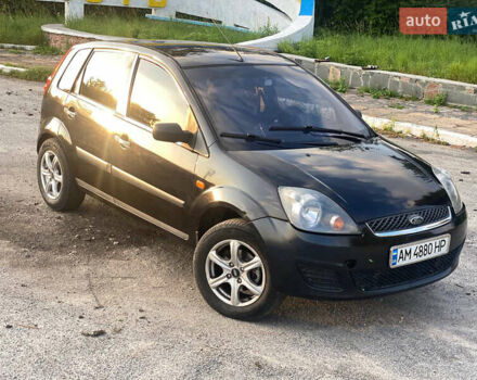 Чорний Форд Фієста, об'ємом двигуна 1.39 л та пробігом 200 тис. км за 3400 $, фото 1 на Automoto.ua