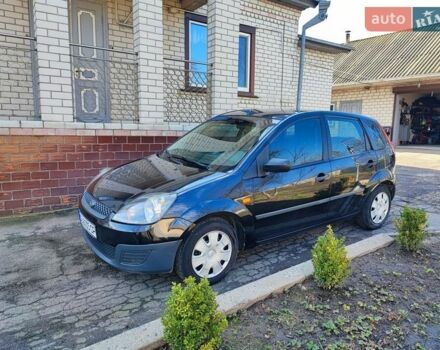 Черный Форд Фиеста, объемом двигателя 1.39 л и пробегом 210 тыс. км за 3970 $, фото 1 на Automoto.ua