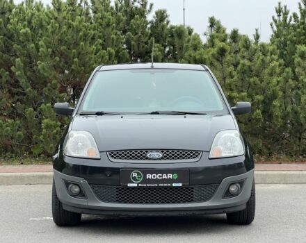 Черный Форд Фиеста, объемом двигателя 1.3 л и пробегом 251 тыс. км за 3500 $, фото 1 на Automoto.ua