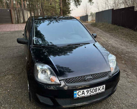 Черный Форд Фиеста, объемом двигателя 1.3 л и пробегом 276 тыс. км за 4300 $, фото 1 на Automoto.ua
