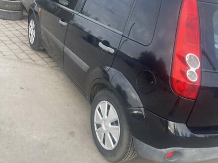 Чорний Форд Фієста, об'ємом двигуна 1.3 л та пробігом 190 тис. км за 3350 $, фото 1 на Automoto.ua