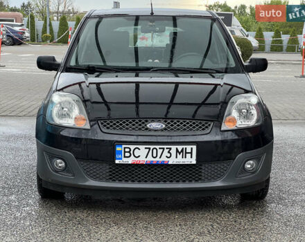 Черный Форд Фиеста, объемом двигателя 1.4 л и пробегом 215 тыс. км за 4800 $, фото 1 на Automoto.ua