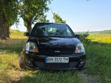 Чорний Форд Фієста, об'ємом двигуна 1.3 л та пробігом 220 тис. км за 4500 $, фото 1 на Automoto.ua